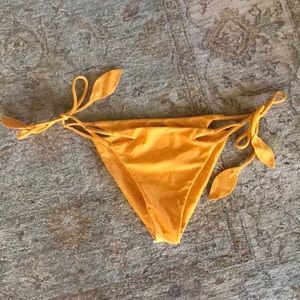 New BENOA Swim size M Kenya Bottom in Koi
